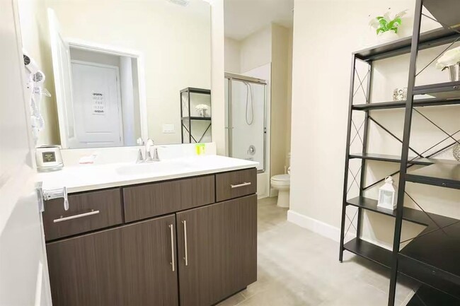 Building Photo - 216 Villa Domani Ct