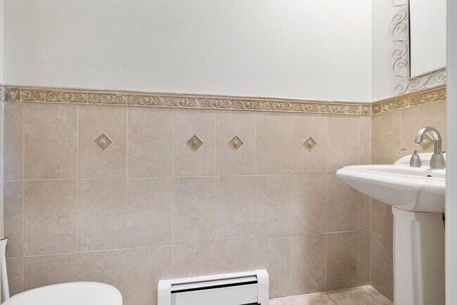 Building Photo - 45 Conklingtown Rd