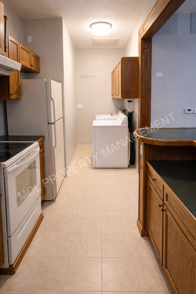 Building Photo - Laporte