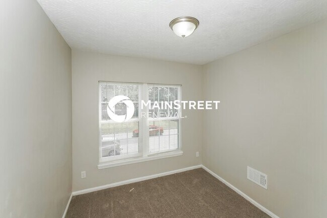 Building Photo - 3 Bedroom Pet-Friendly Home in Louisville,...