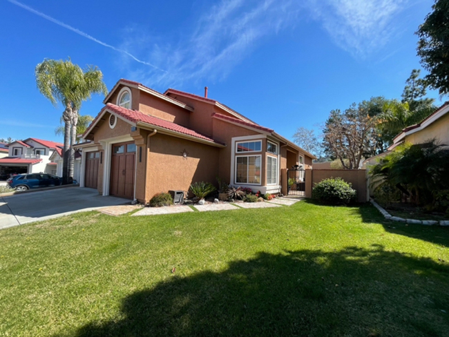 Building Photo - Beautiful 2-Story 4-bedroom home