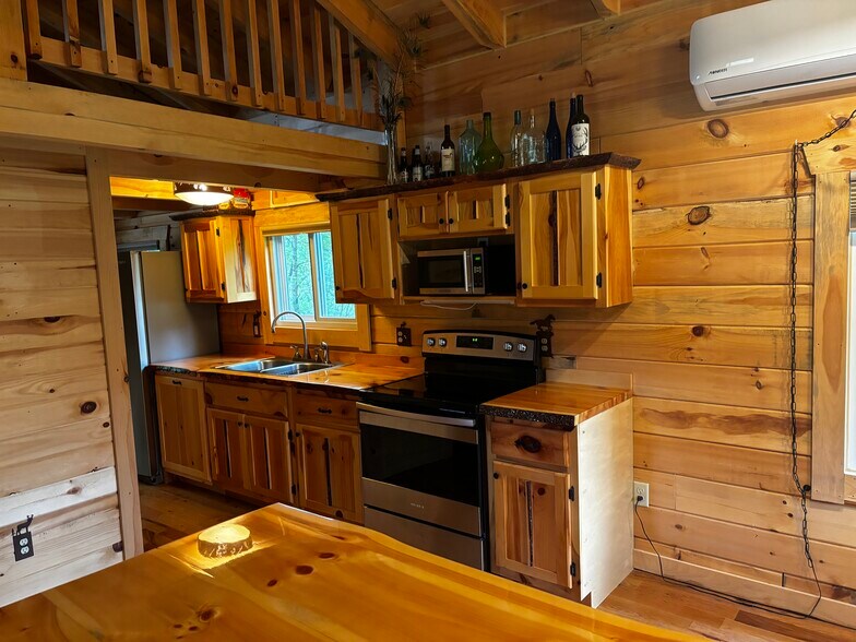 Building Photo - 2819 Erin Ln