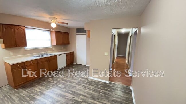 Building Photo - 425 Smalley Blvd