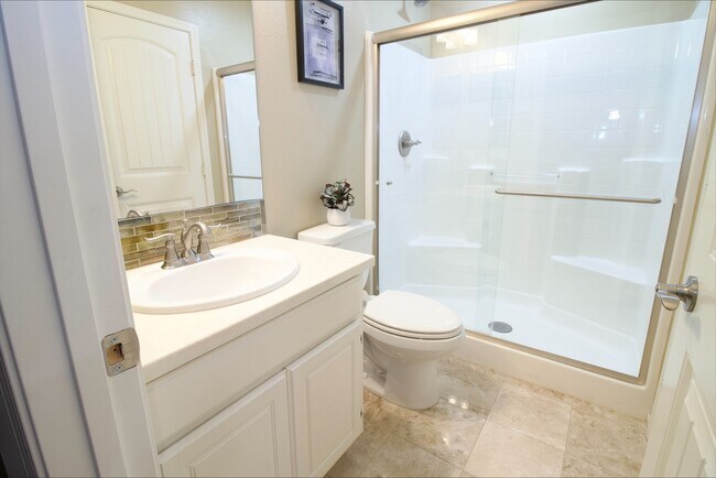 Building Photo - Former MODEL HOME | Great Location