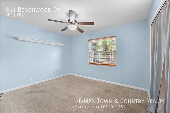 Building Photo - 851 Benchwood Dr