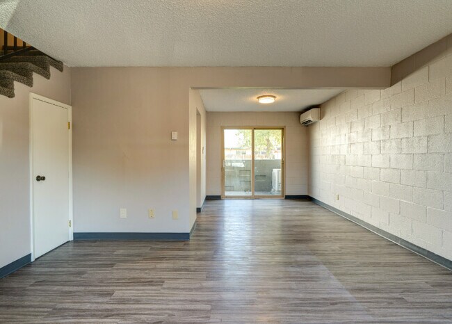 Building Photo - Rio Vista Apartments