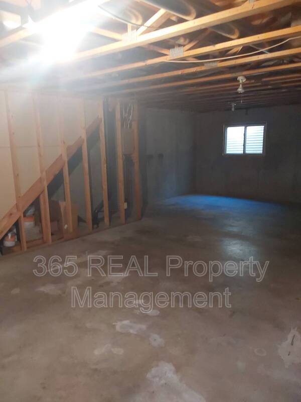 Building Photo - 909 44th Ave Ct