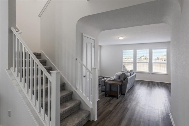 Building Photo - 14104 Honey Gem Dr
