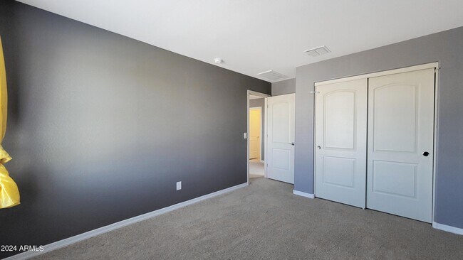 Building Photo - 56 S 190th Ln