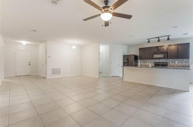 Building Photo - 3059 Sangria St