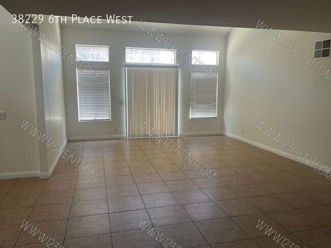 Building Photo - 38229 6th Pl W