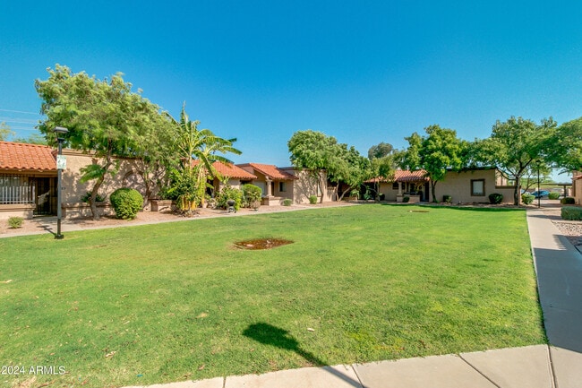 Building Photo - 195 N Cottonwood St