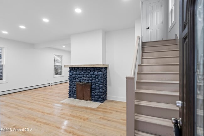 Building Photo - 38 W Erie St