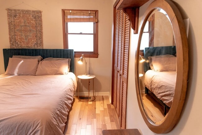 Building Photo - Private, Mountain Cottage in Weaverville, 3 Bed, 2 bathroom, 12 Month Lease