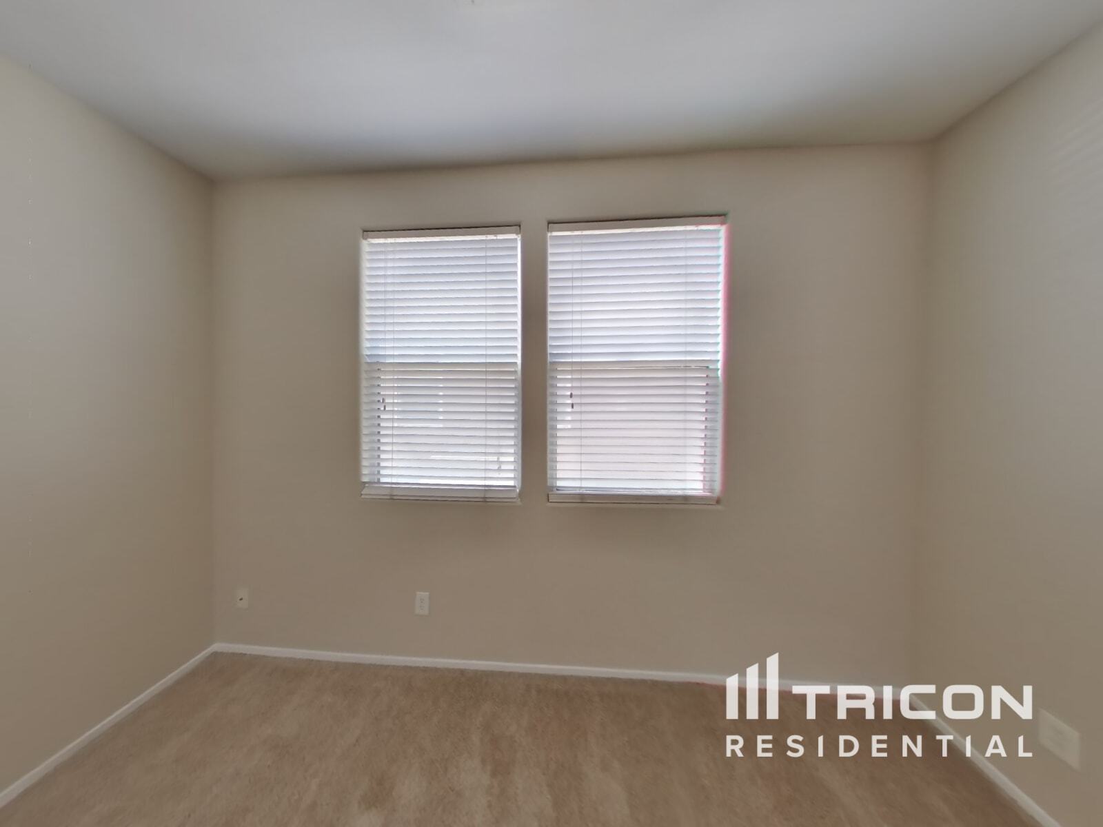 Building Photo - 9537 Crown Pines Ct