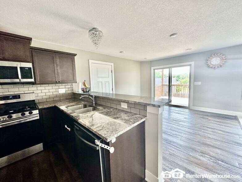 Building Photo - 5308 St Andrews Cir