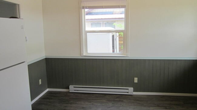 Building Photo - Newly Remodeled 3 Bedroom, 2 Bath Home on Montezuma Avenue