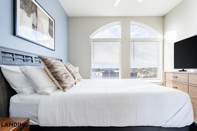 Building Photo - 301 Passage Way