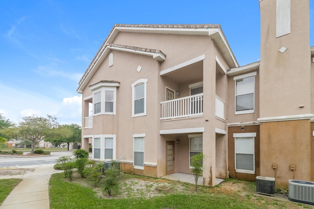 Building Photo - 17980 Villa Creek Dr