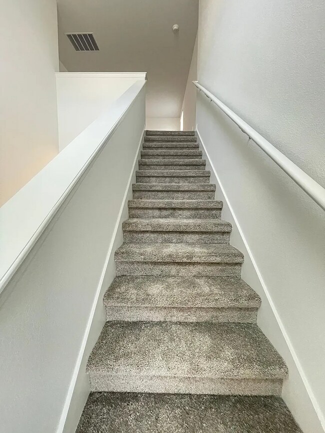 Building Photo - 3931 Willowbrook Dr, Edgewater, FL 32141