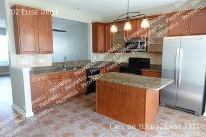 Building Photo - 202 Elise Dr