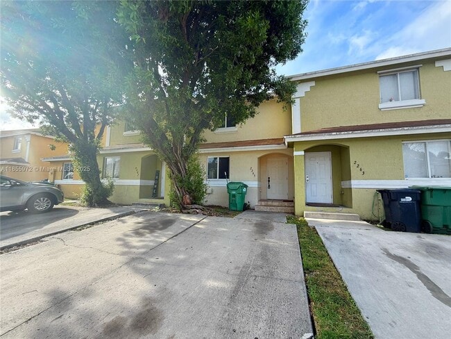 Primary Photo - 2265 NW 136th Terrace