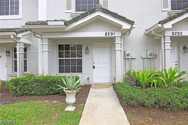 Building Photo - 8291 Pacific Beach Dr