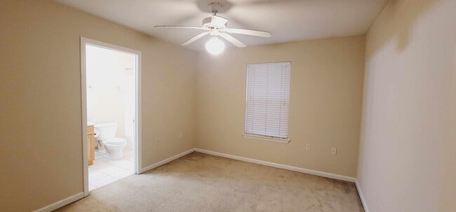 Building Photo - 2740 W Tharpe St