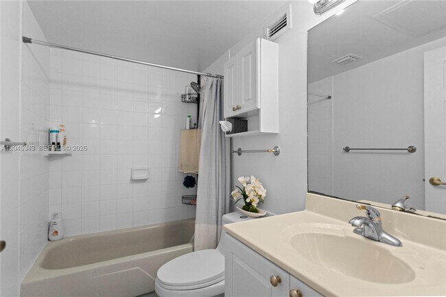 Building Photo - 2501 S Ocean Dr