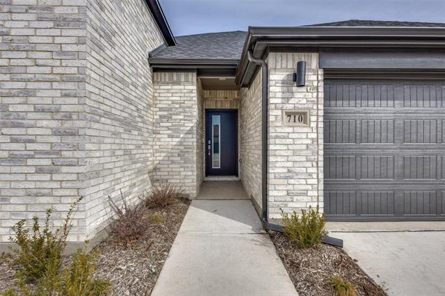 Building Photo - 710 Tidal Dr