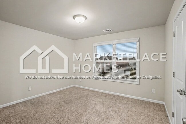 Building Photo - 256 W L Miller Dr