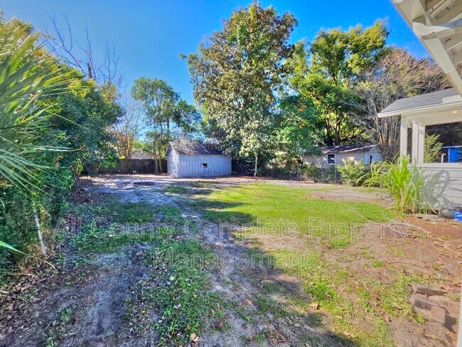 Building Photo - 616 Woodbine St