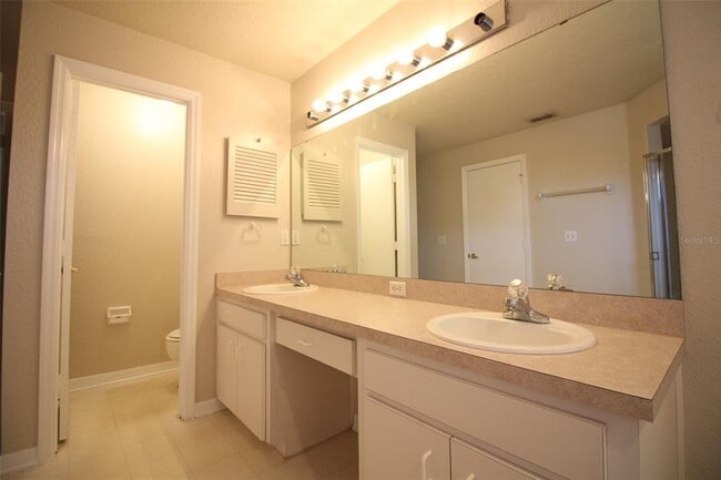 Building Photo - 3002 Chasewood Dr