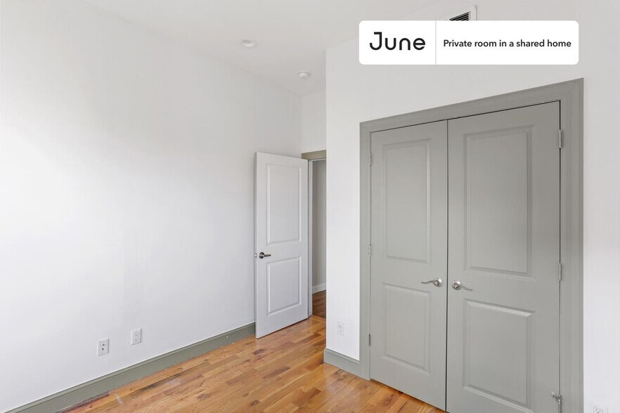 Building Photo - Room in Shared 4 bed/2 bath home