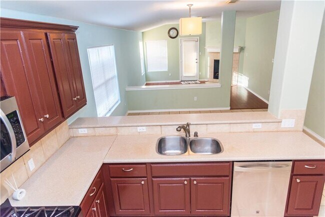 Building Photo - 3660 Pine Needle Cir