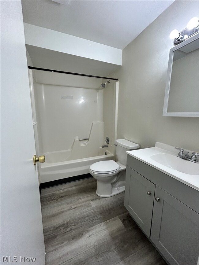 Building Photo - 213 Concord Ct