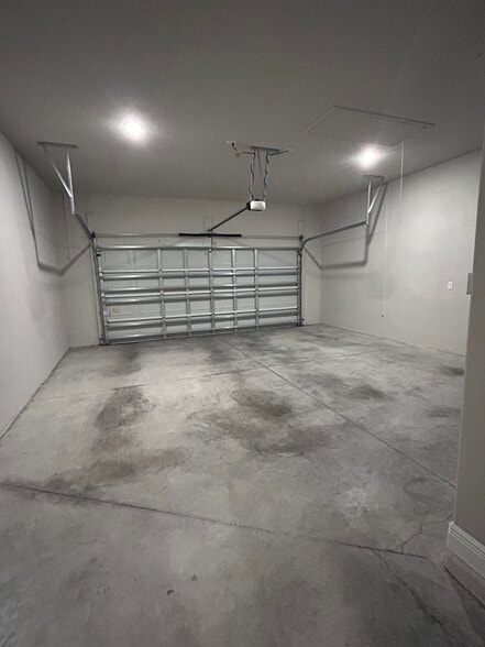 Building Photo - 1574 N Dimaggio Path