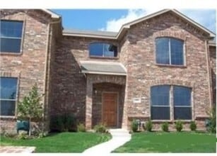 Building Photo - 5405 Soledad Dr