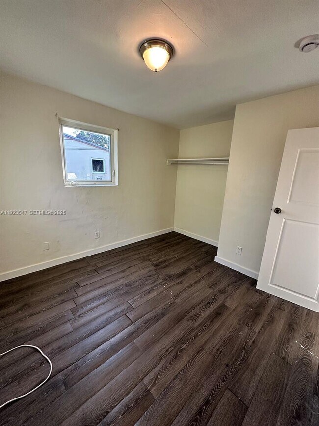 Building Photo - 26627 SW 139th Ave