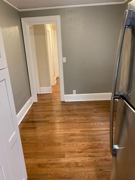 Building Photo - 108 Park Ave