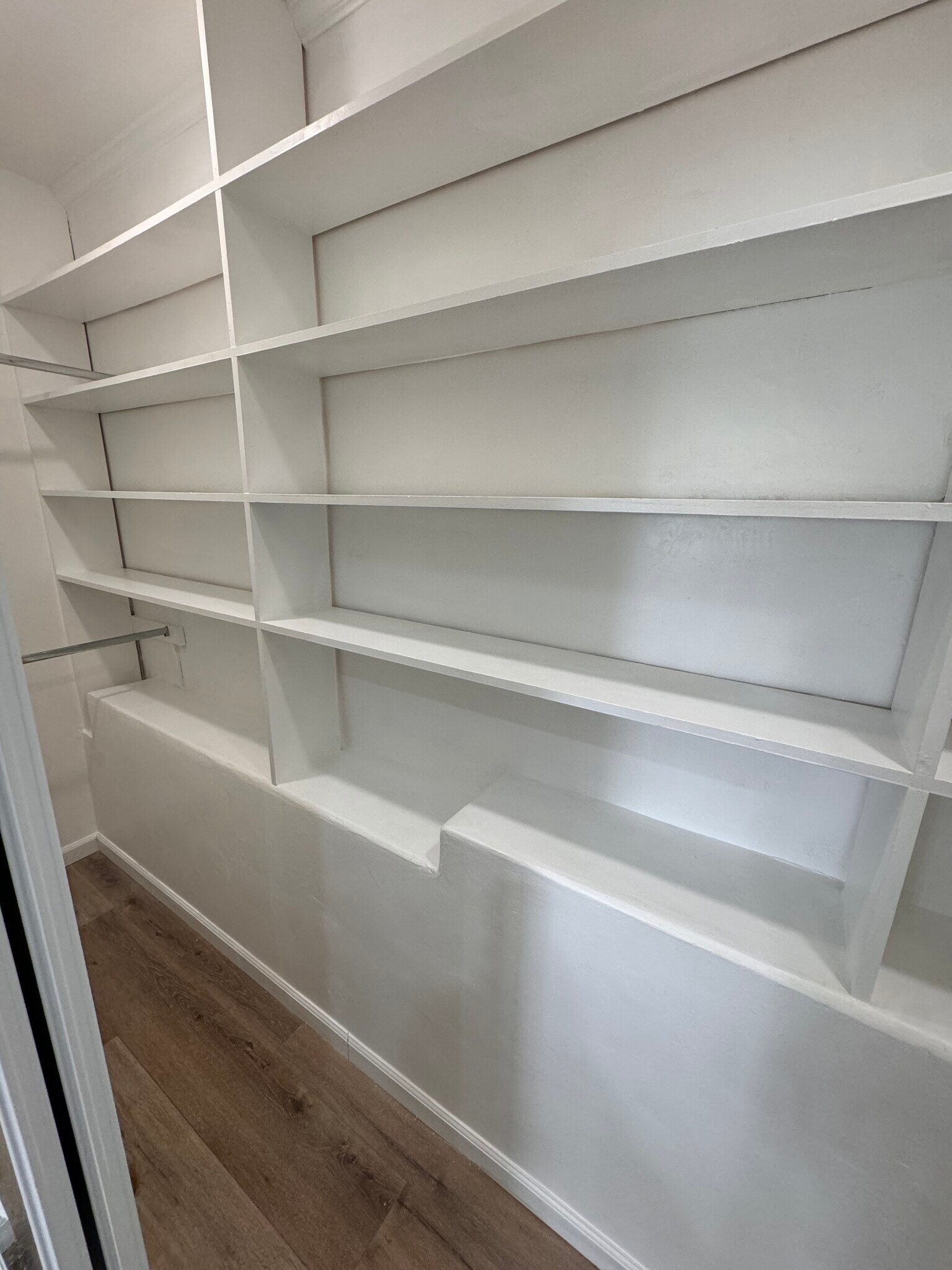 Building Photo - 1726 Bryn Mawr Ave