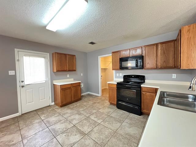 Building Photo - 1713 Beau Ln