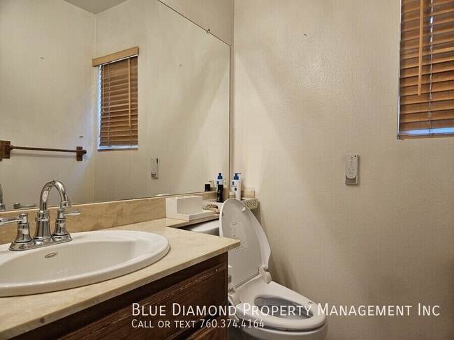 Building Photo - 1710 Shadow Mountain Dr