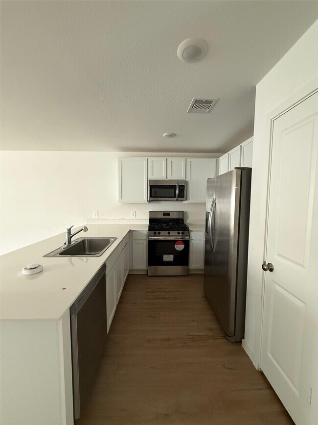 Building Photo - 2617 Castille Vly Pl
