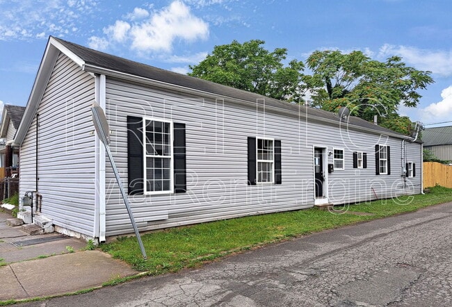 Primary Photo - 114 N 18th St