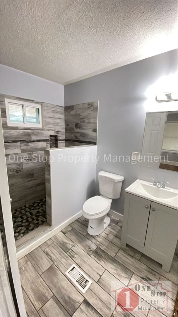 Building Photo - Beautiful 3 Bedroom 1 Bathroom Home in Kan...