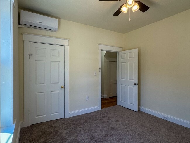 Building Photo - 1014 Hamilton Ave