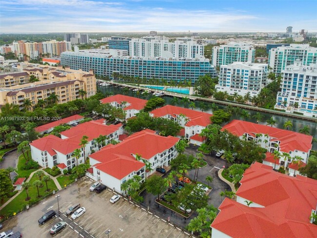 Building Photo - 3145 NE 184th St