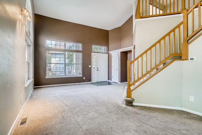 Building Photo - COMING IN MAY!!!   Huge 2BR, 2BTH Townhous...