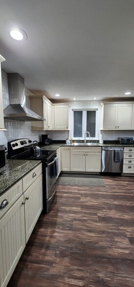 Building Photo - 2474 Nunnery Rd